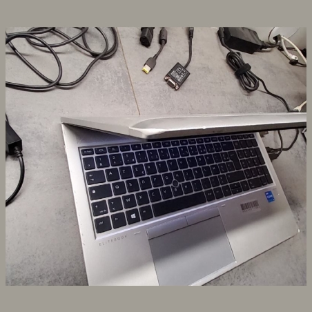 HP EliteBook 850 G8 | 8 GB | 1 x 256 SSD | B