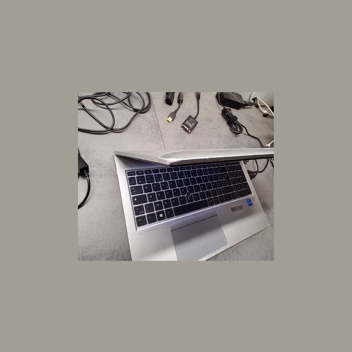 HP EliteBook 850 G8 | 8 GB | 1 x 256 SSD | B