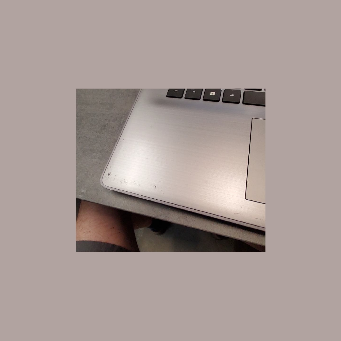 HP 470 G9 NB | 16 GB | 1 x 512 SSD | A-