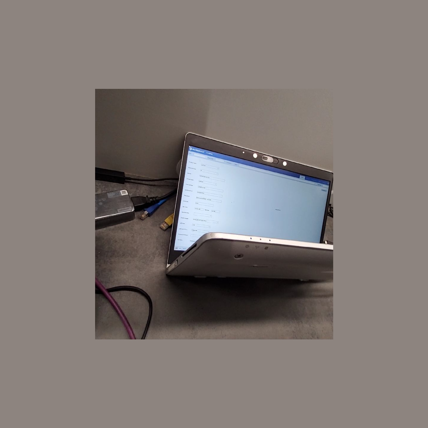 HP EliteBook 840 G5 | 8 GB | 1 x 256 SSD | B