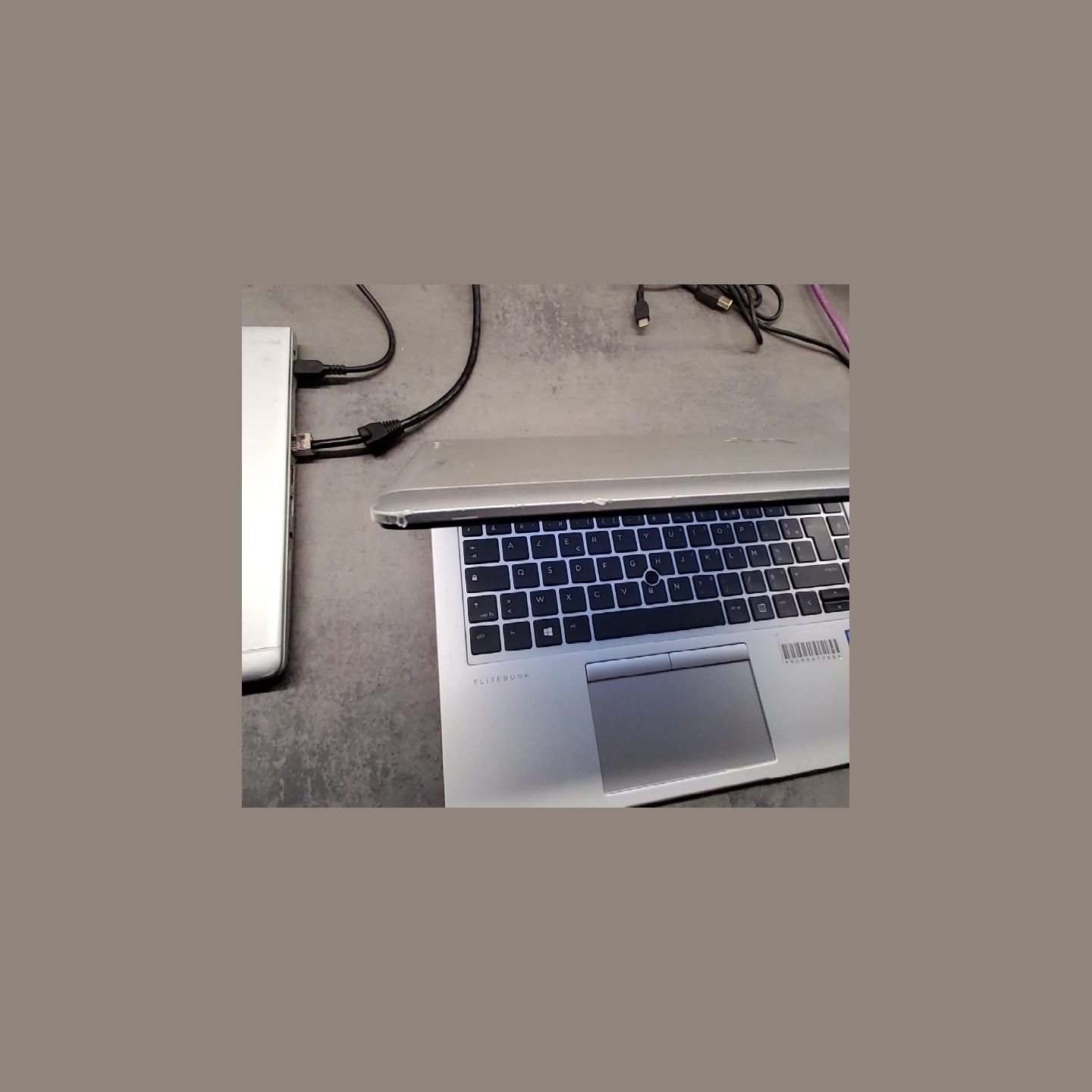 HP EliteBook 840 G5 | 8 GB | 1 x 256 SSD | B