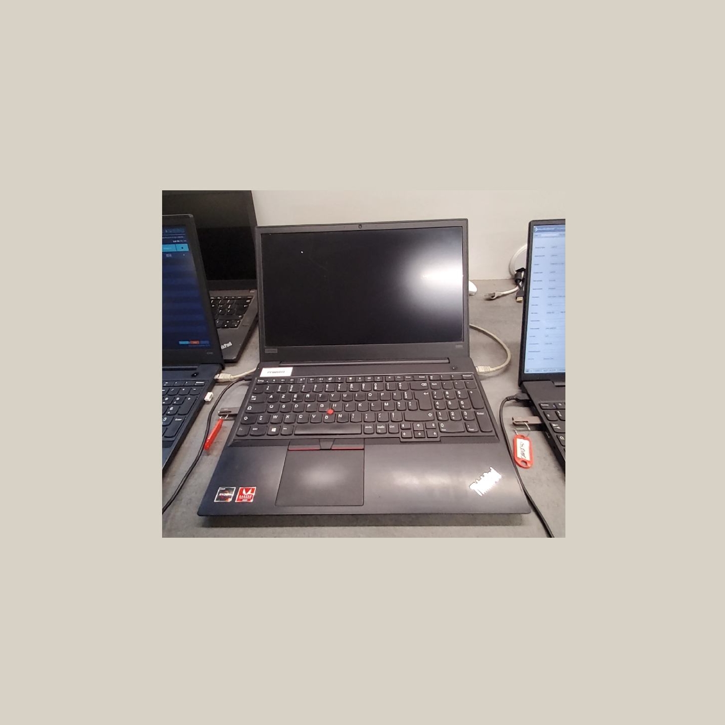 Lenovo ThinkPad E595 | 8 GB | 1 x 256 SSD | B