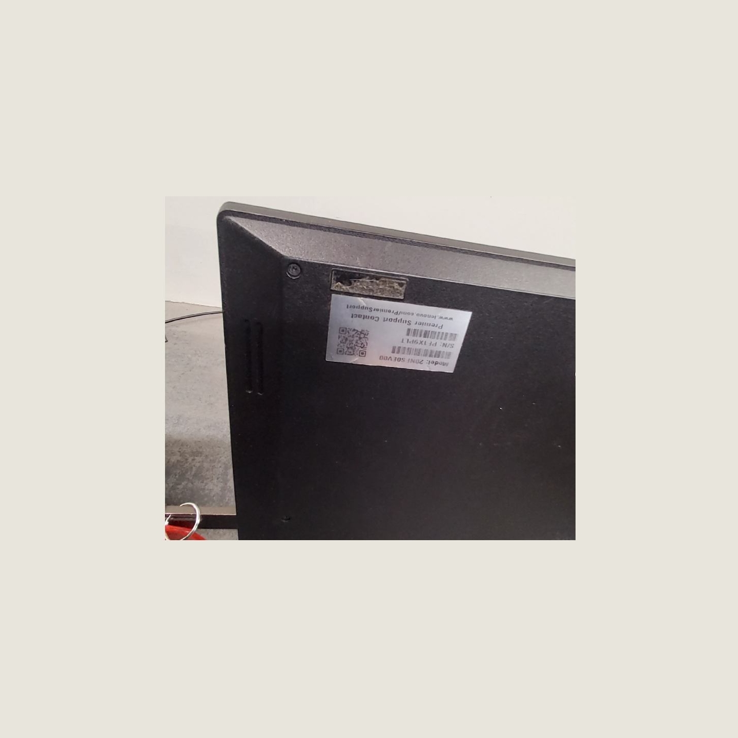 Lenovo ThinkPad E595 | 8 GB | 1 x 256 SSD | B