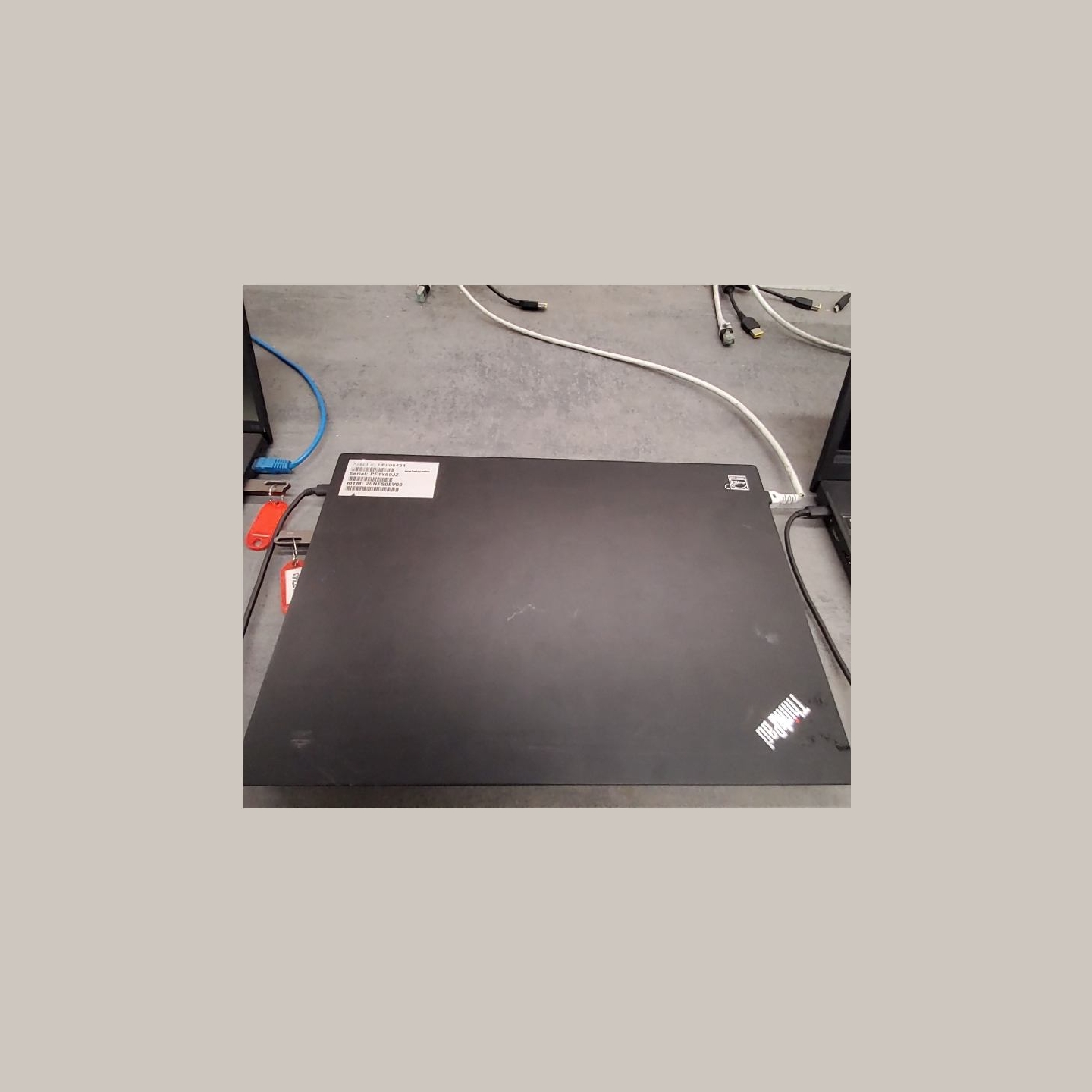 Lenovo ThinkPad E595 | 8 GB | 1 x 256 SSD | B