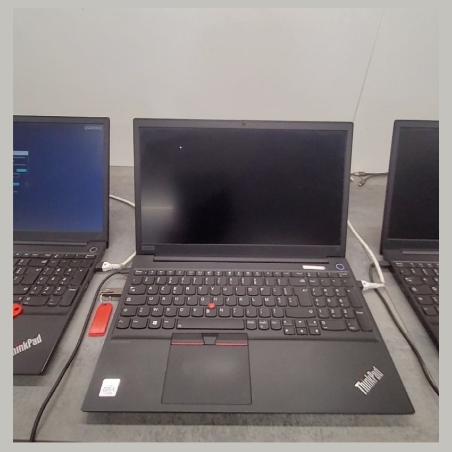 Lenovo ThinkPad E15 | 8 GB | 1 x 256 SSD | A