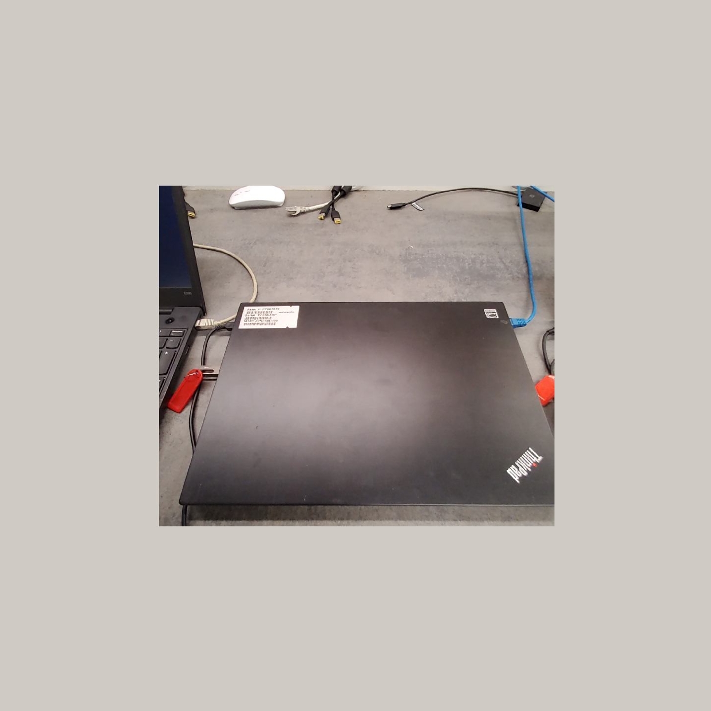 Lenovo ThinkPad E595 | 8 GB | 1 x 256 SSD | B