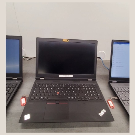 Lenovo ThinkPad P15 G1 | 16 GB | 1 x 512 SSD | A