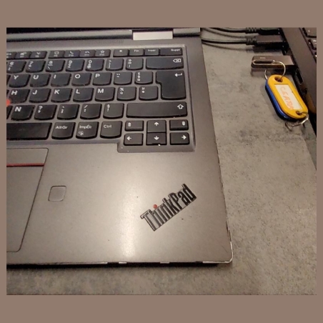 Lenovo ThinkPad X1 Yoga G5 | 16 GB | 1 x 256 SSD | A-