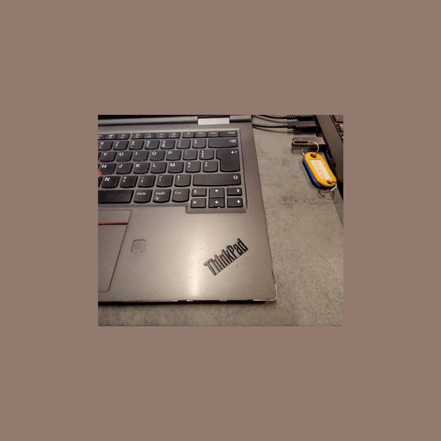 Lenovo ThinkPad X1 Yoga G5 | 16 GB | 1 x 256 SSD | A-