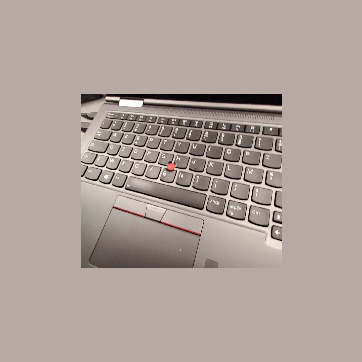 Lenovo ThinkPad X1 Yoga G5 | 16 GB | 1 x 512 SSD | B