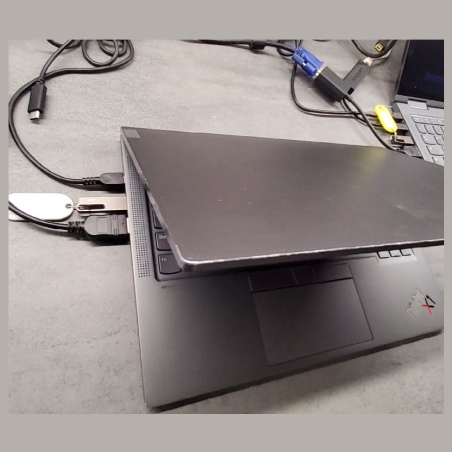 Lenovo ThinkPad X1 Yoga G6 | 16 GB | 1 x 256 SSD | A-