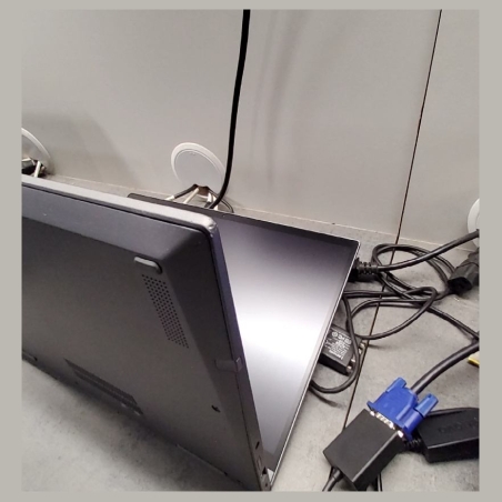 Lenovo ThinkPad X1 Yoga G6 | 16 GB | 1 x 256 SSD | B