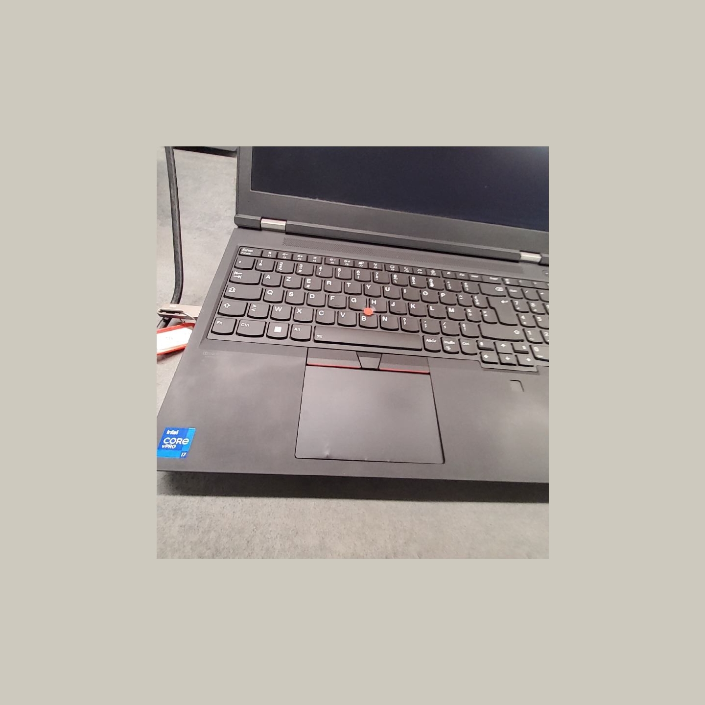 Lenovo ThinkPad P15 G2 |  | 1 x 512 SSD | A-