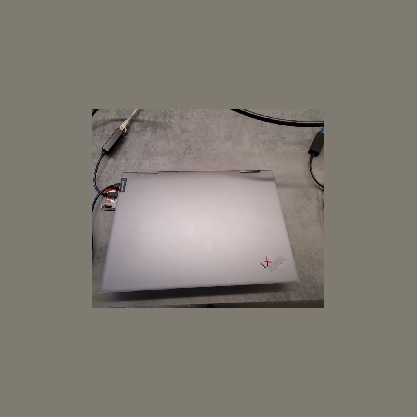 Lenovo ThinkPad X1 Yoga G6 | 16 GB | 1 x 512 SSD | B