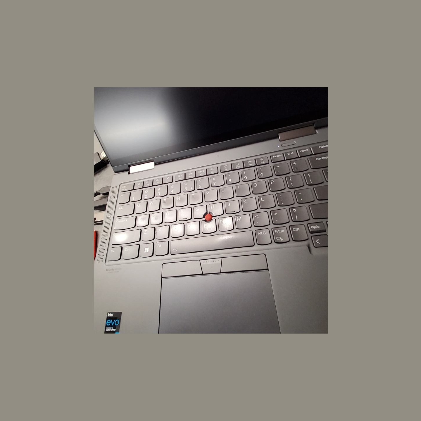 Lenovo ThinkPad X1 Yoga G6 | 16 GB | 1 x 256 SSD | A