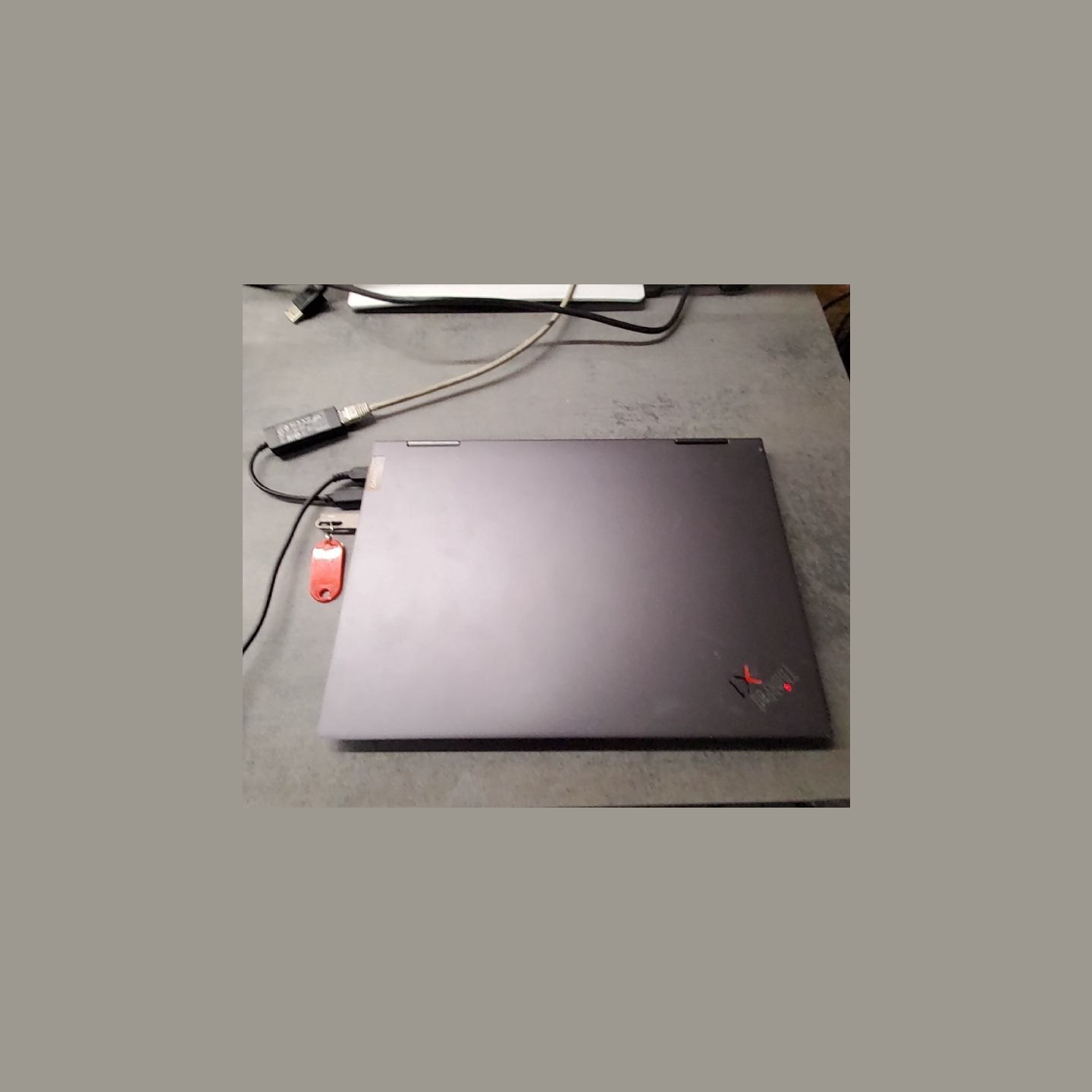 Lenovo ThinkPad X1 Yoga G6 | 16 GB | 1 x 256 SSD | A