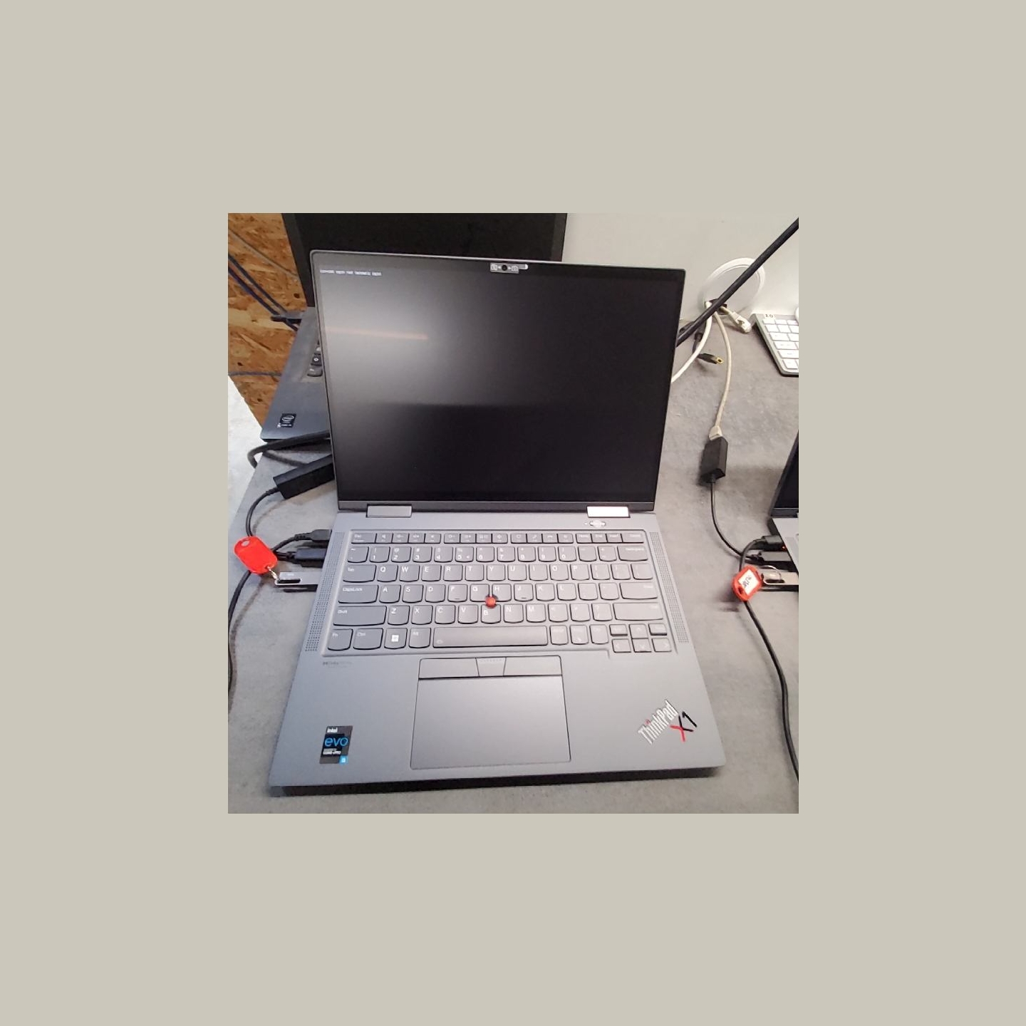 Lenovo ThinkPad X1 Yoga G6 | 16 GB | 1 x 256 SSD | A