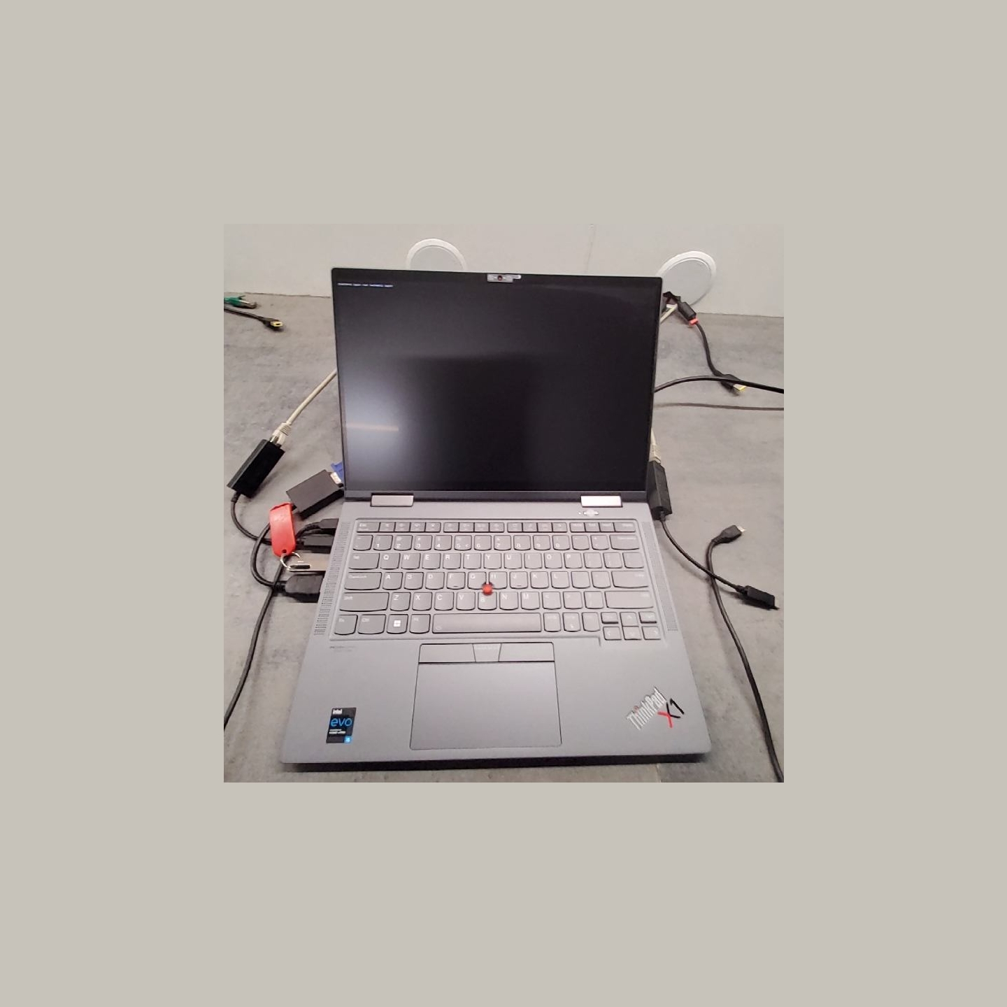 Lenovo ThinkPad X1 Yoga G6 | 16 GB | 1 x 256 SSD | A-
