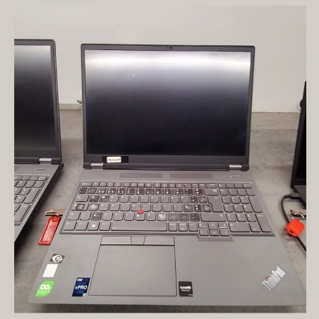 Lenovo ThinkPad P16 Gen 1 | 16 GB | 1 x 512 SSD | A