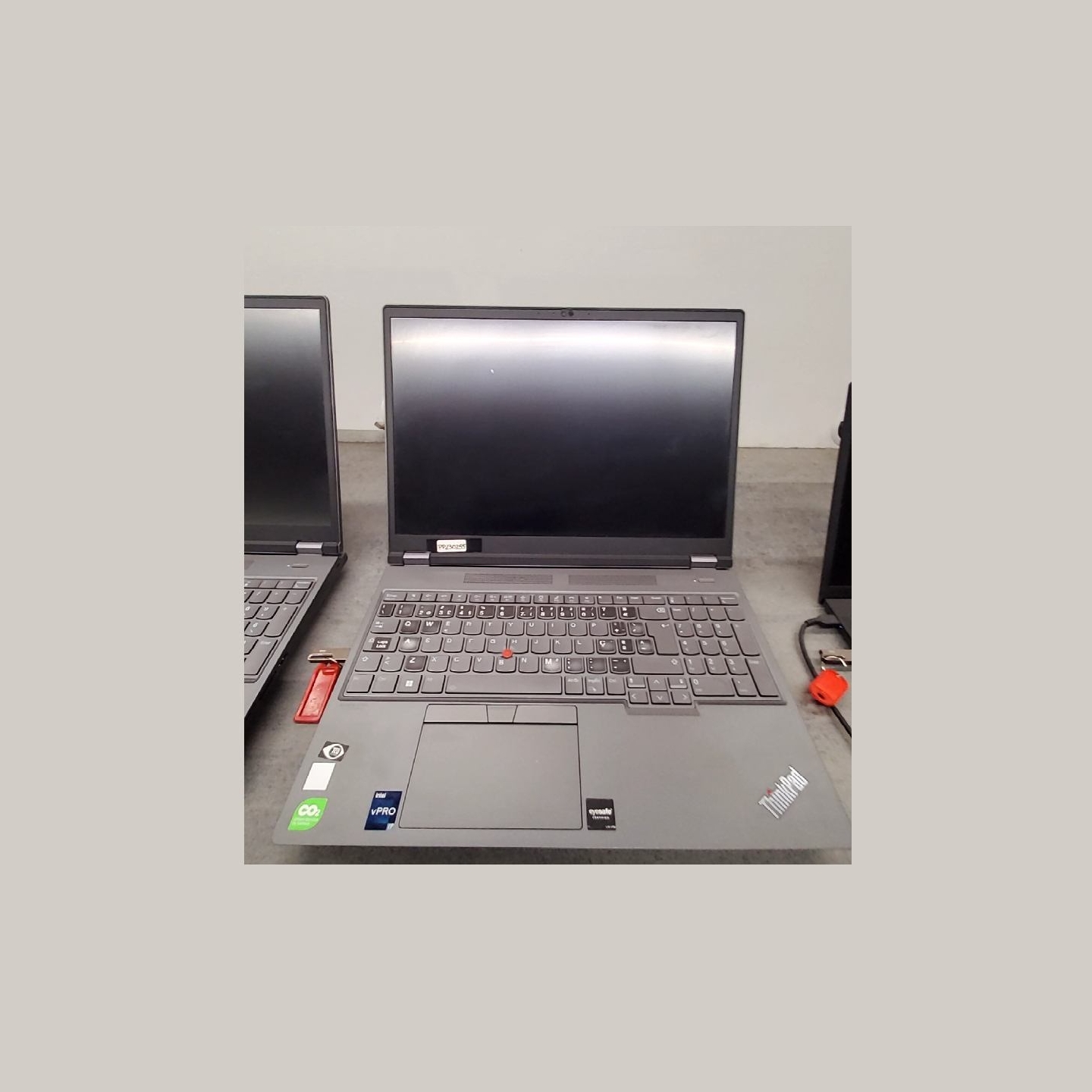 Lenovo ThinkPad P16 Gen 1 | 16 GB | 1 x 512 SSD | A