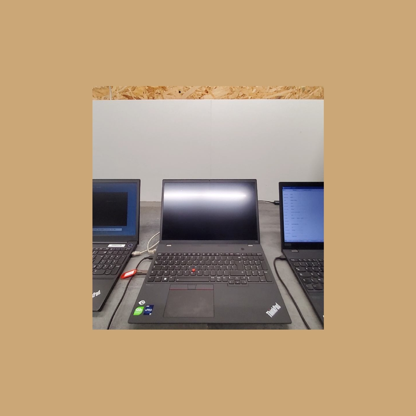 Lenovo ThinkPad P16s G1 | 16 GB | 1 x 512 SSD | A