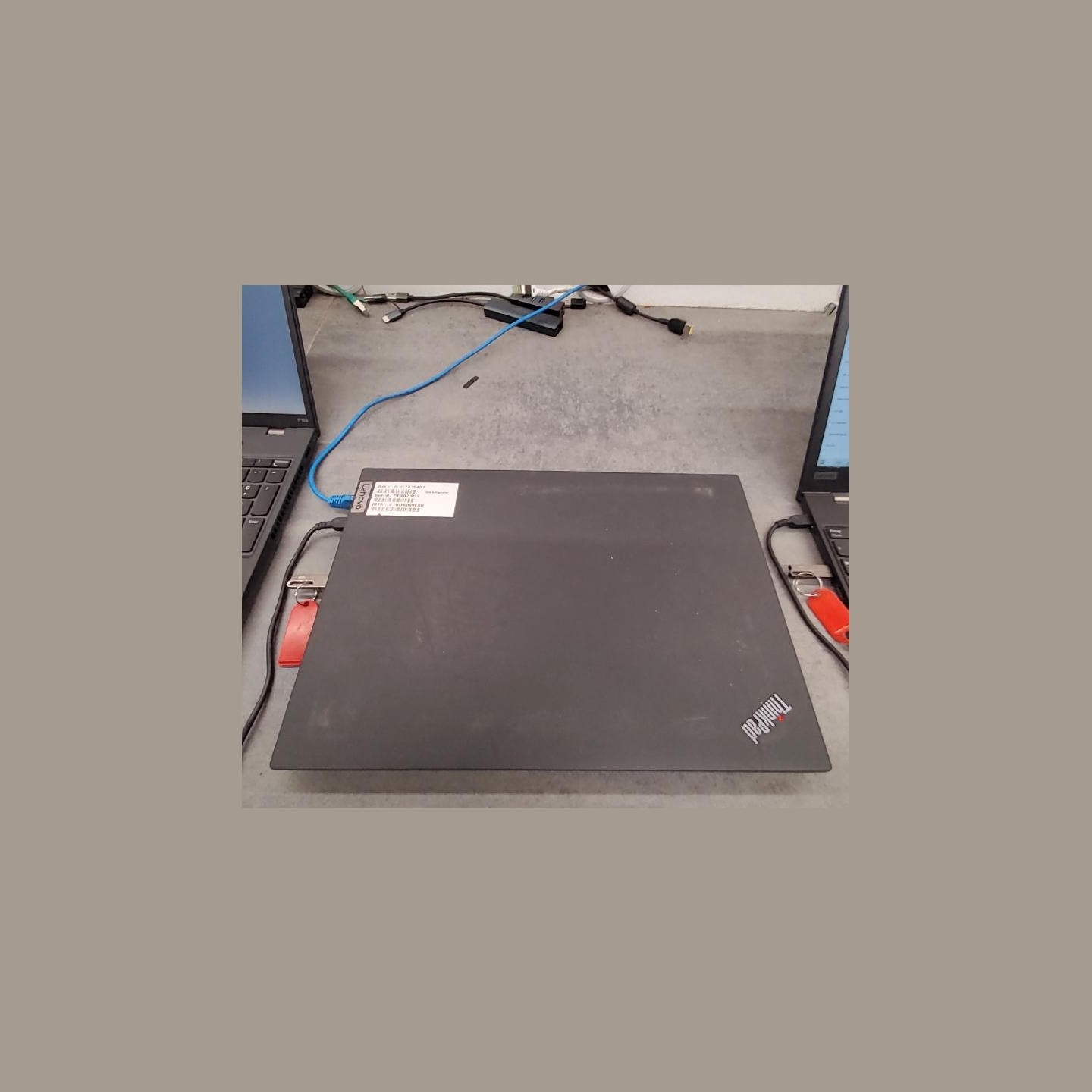 Lenovo ThinkPad P16s G1 | 16 GB | 1 x 512 SSD | B