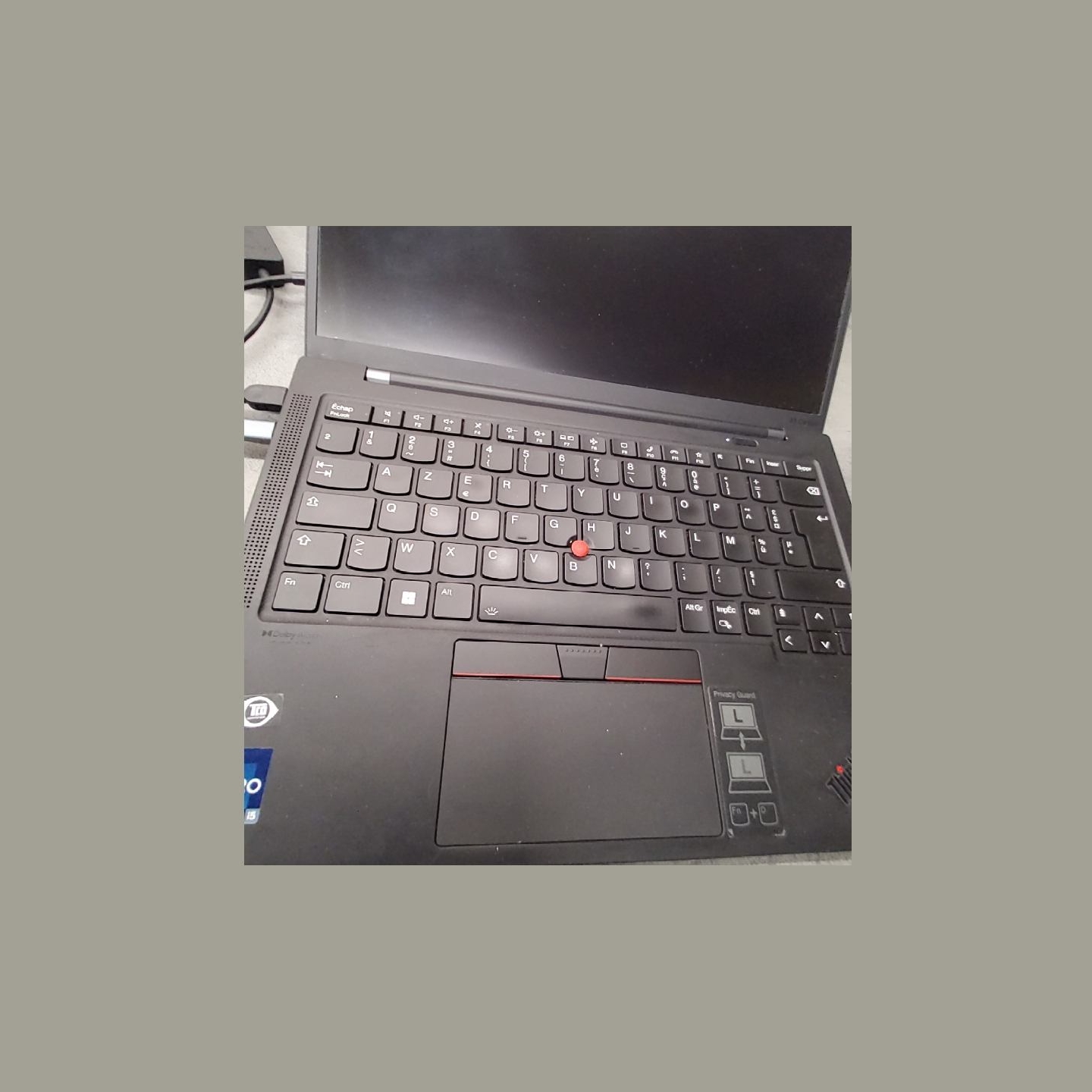 Lenovo ThinkPad X1 Carbon Gen 10 | 16 GB | 1 x 256 SSD | A
