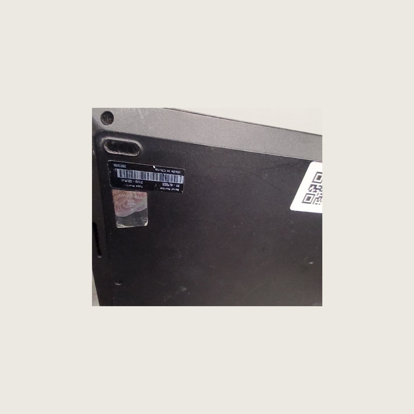 Lenovo ThinkPad E16 G1 | 16 GB | 1 x 256 SSD | B