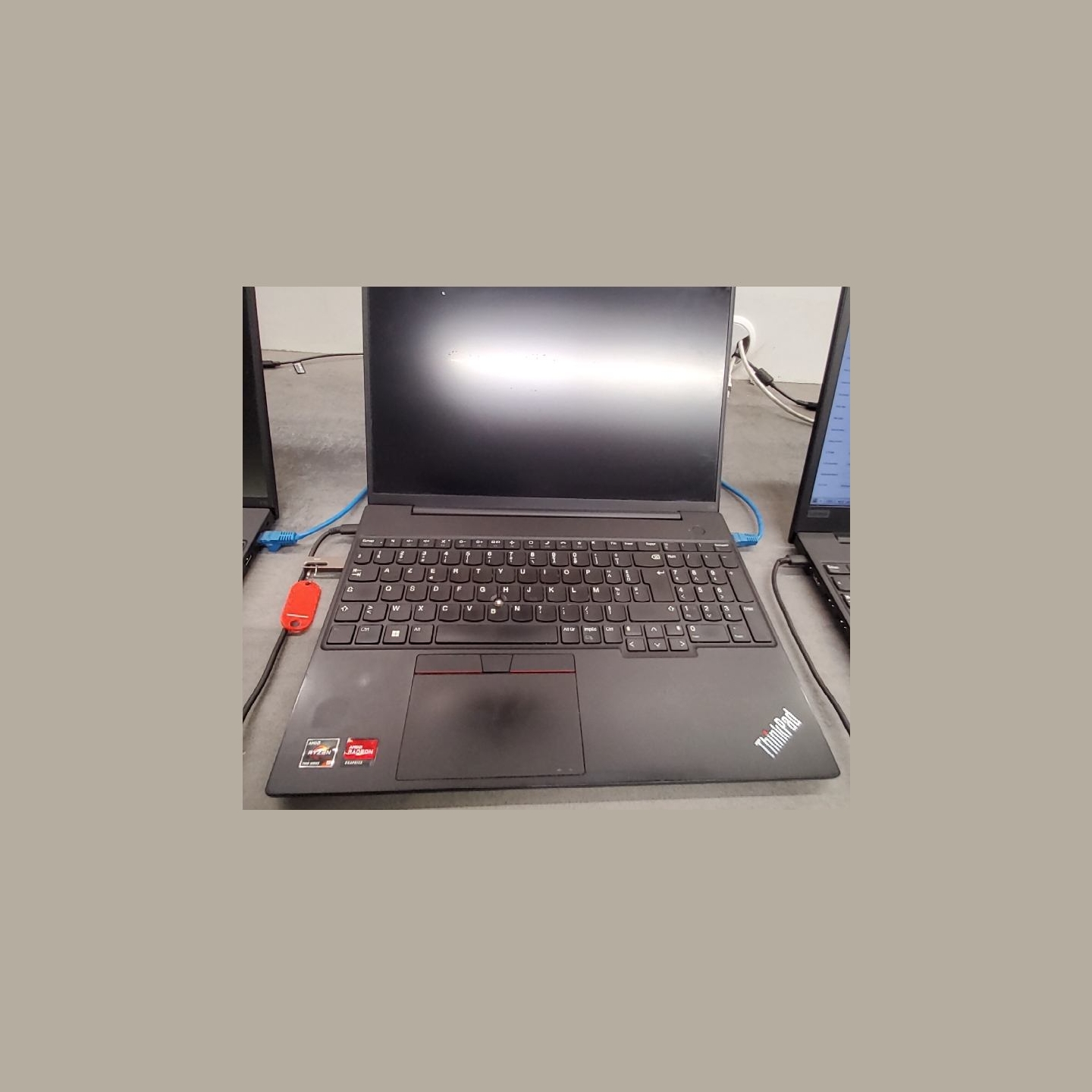 Lenovo ThinkPad E16 G1 | 16 GB |  | B