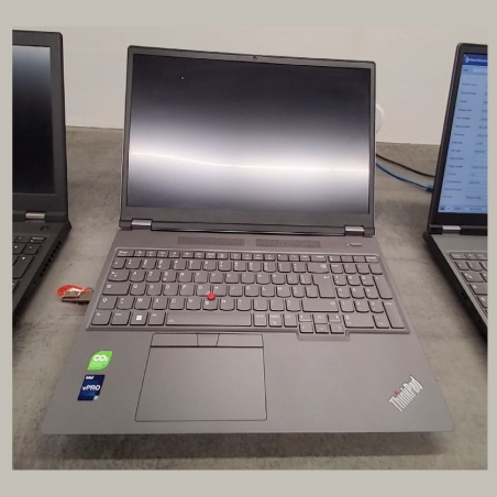 Lenovo ThinkPad P16 Gen 2 | 32 GB | 1 x 1000 HDD | A
