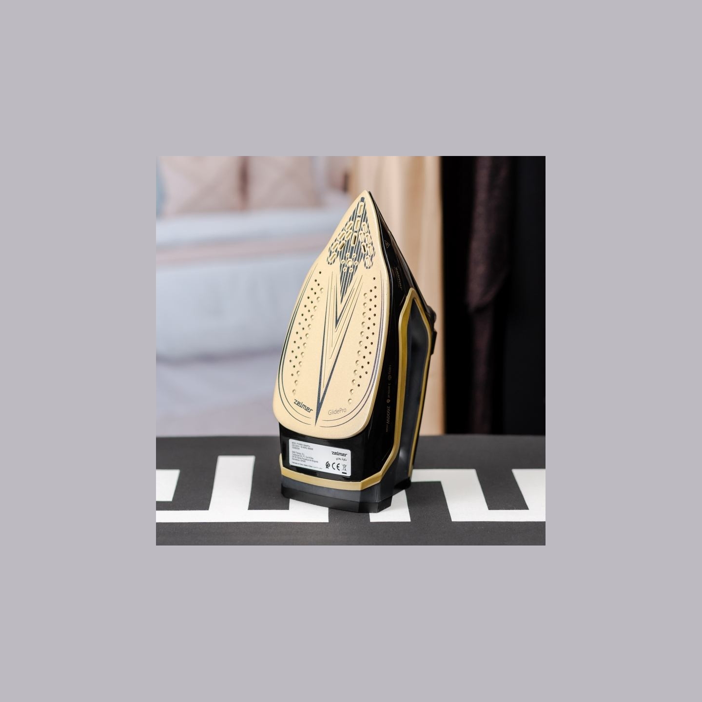 Zelmer ZIR2620 Golden Glide