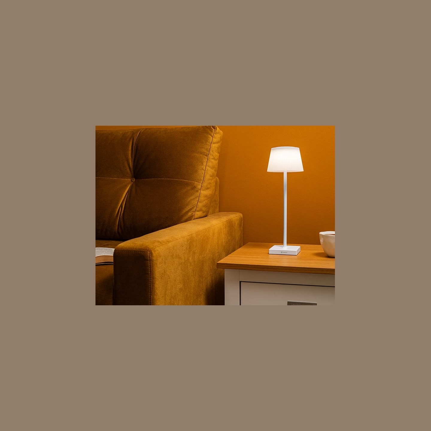 Tracer 47233 Pluto White