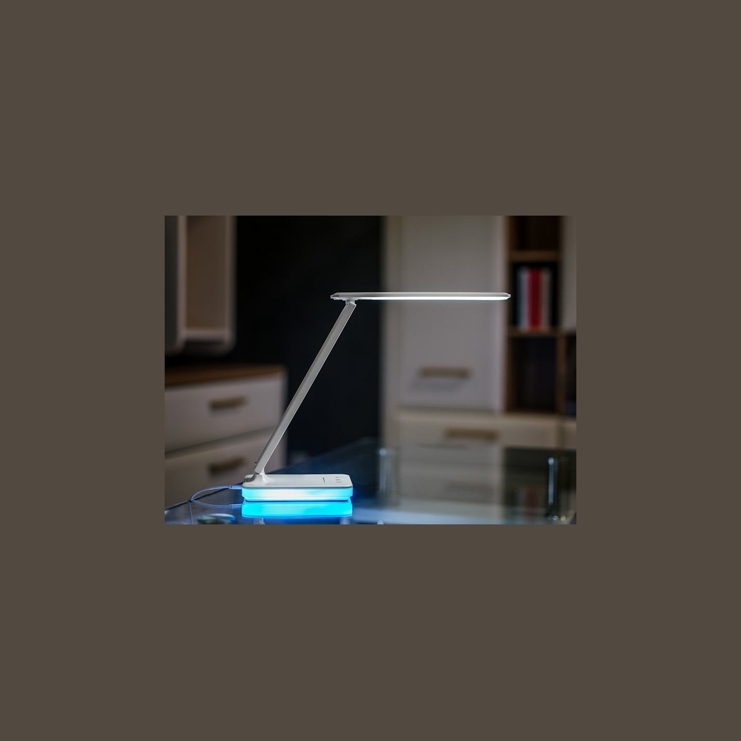 Tracer 47705 Prisma White  LED  Desk Lamp