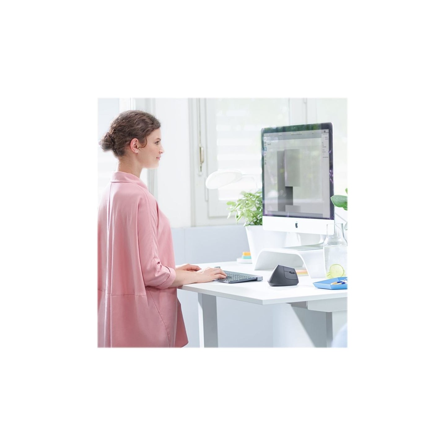 Logitech MX Vertical Bluetooth Mouse - GRAPHITE