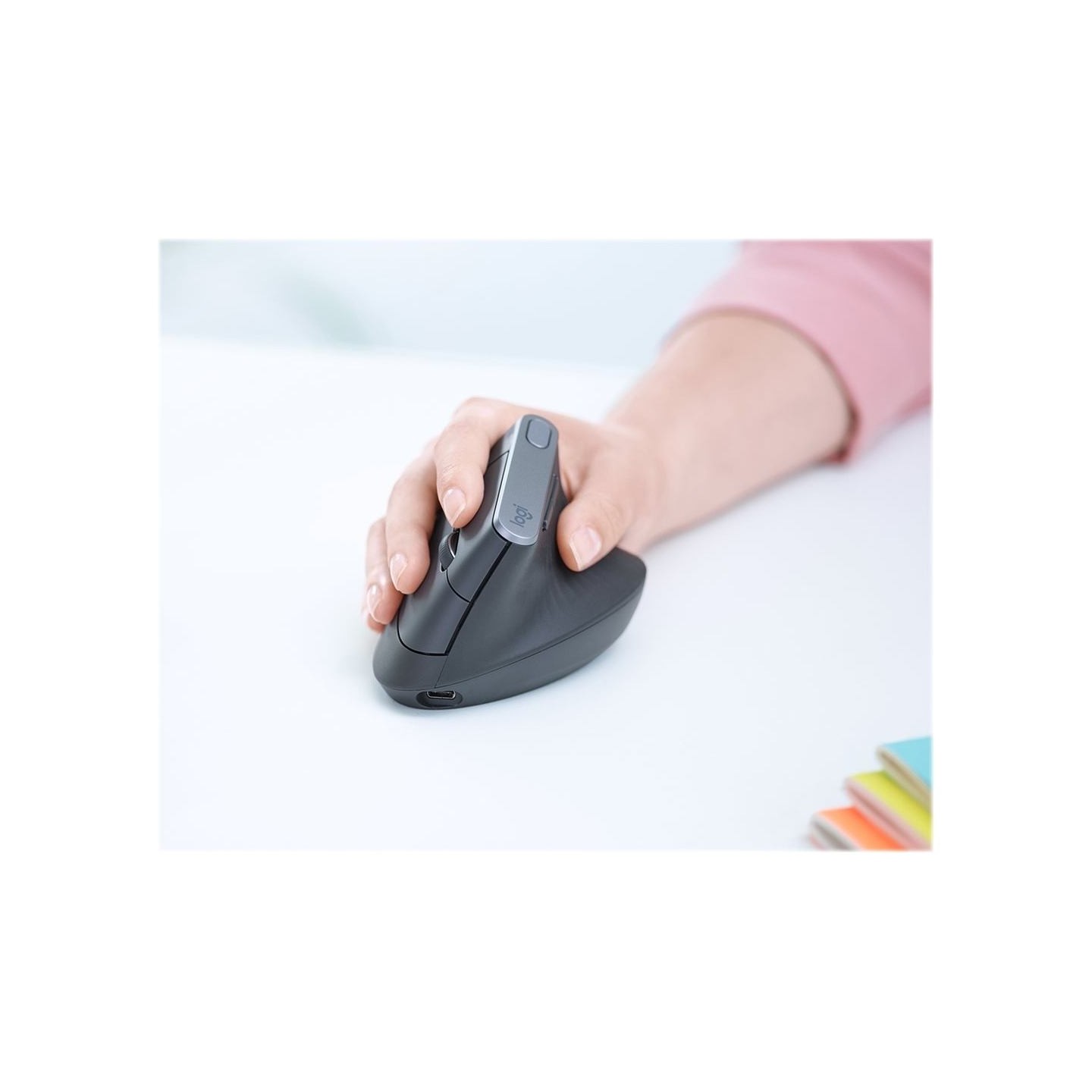 Logitech MX Vertical Bluetooth Mouse - GRAPHITE