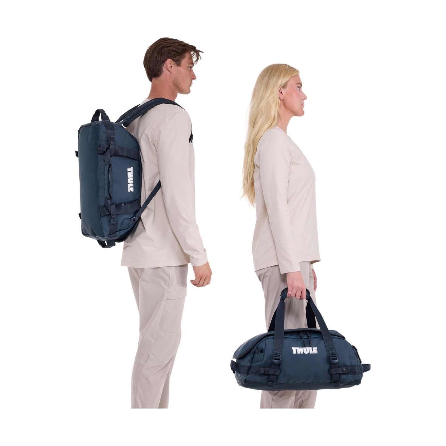 Thule 5586 Chasm 30L duffel bag darkest blue