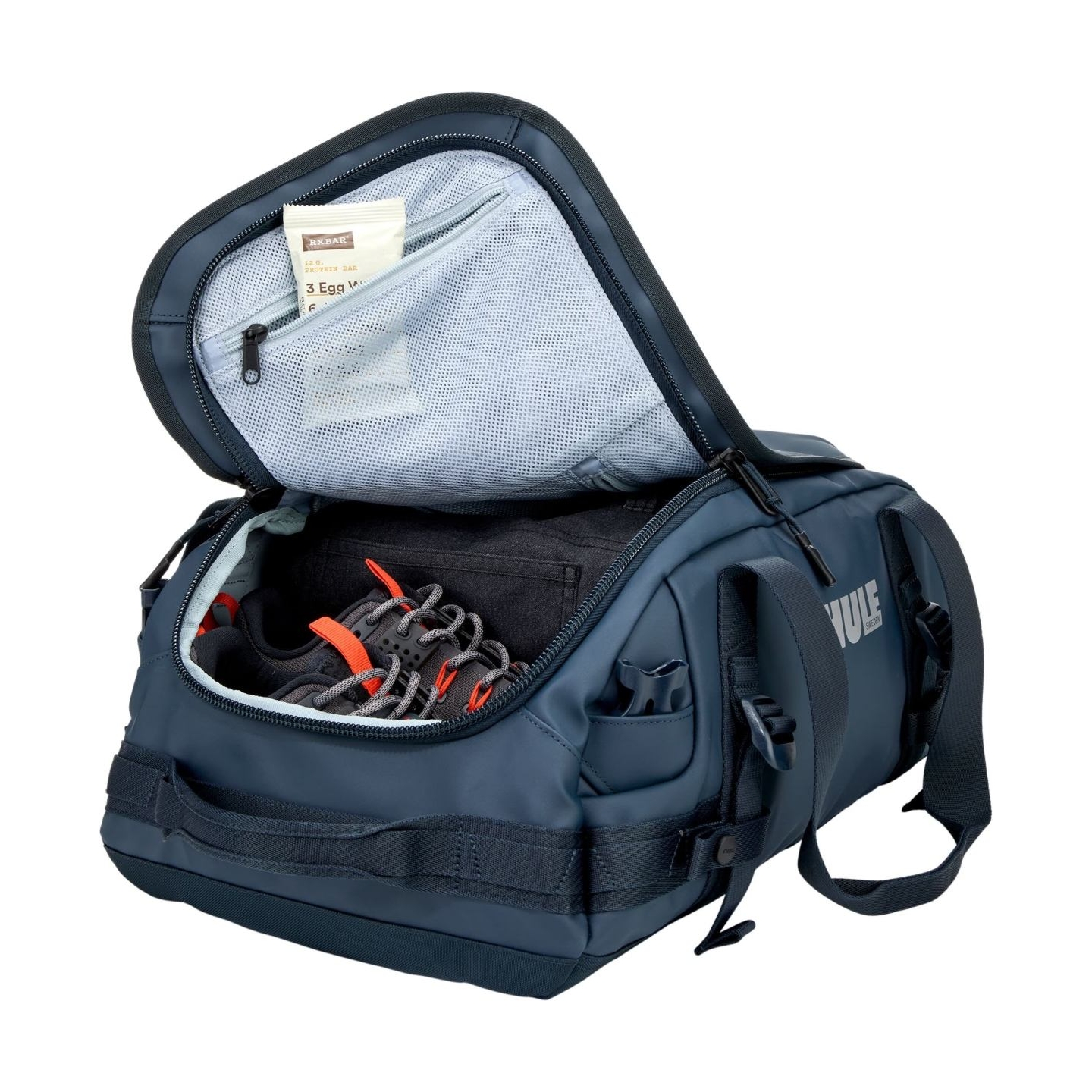 Thule 5586 Chasm 30L duffel bag darkest blue