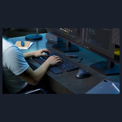 Logitech MX Keys S Keyboard + Mouse + Mousepad Combo Graphite US 920-011614