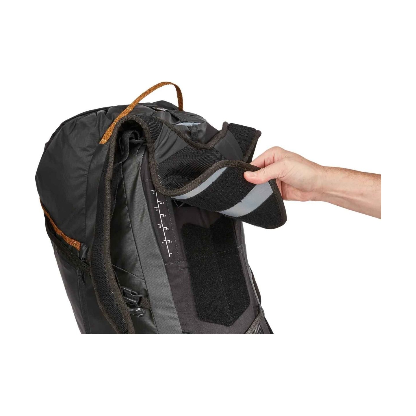 Thule 4098 Stir 35L Mens Hiking Backpack Obsidian