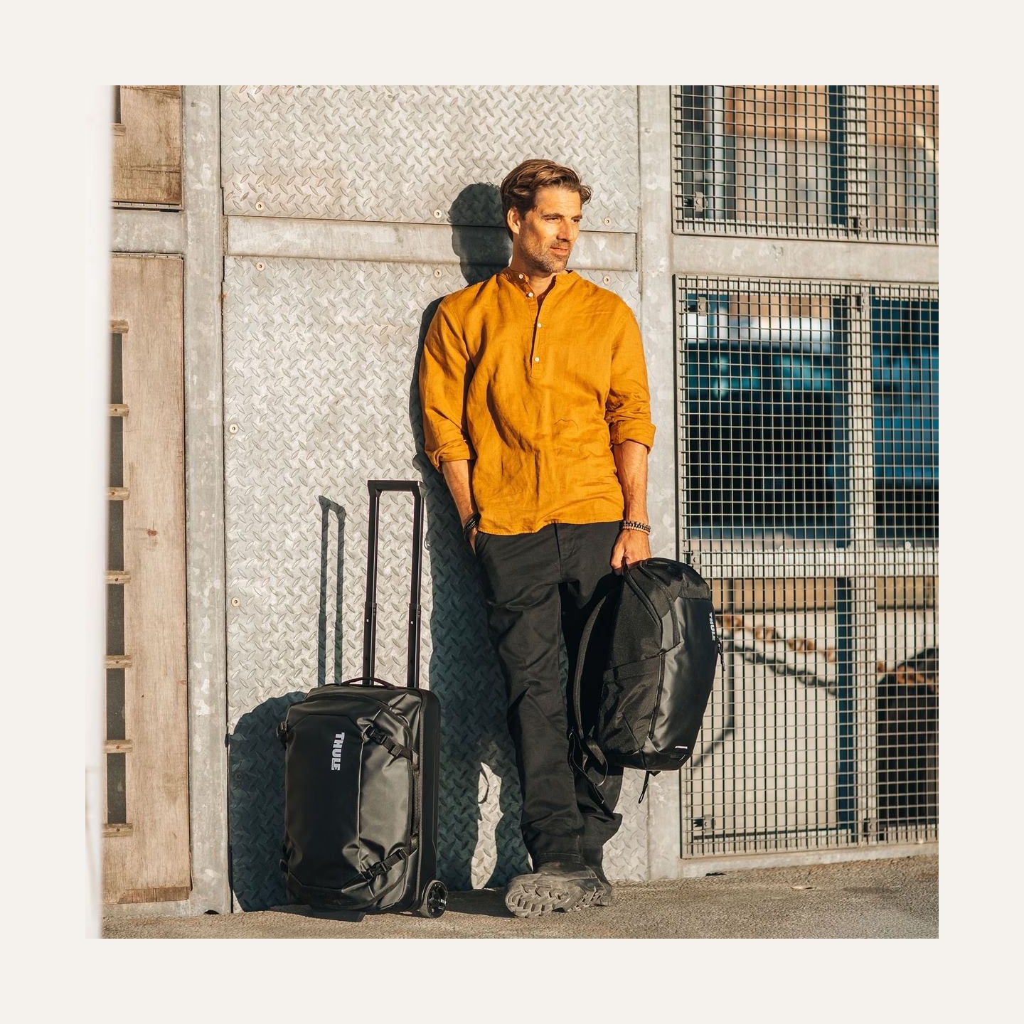 Thule 4985 Chasm Carry on Wheeled Duffel Bag 40L Black