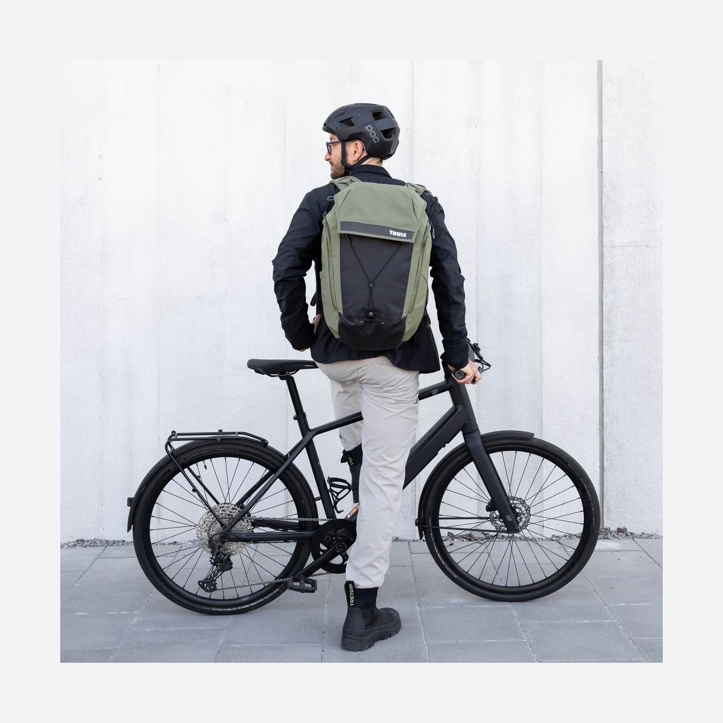 Thule 5236 Paramount Bike Commute Backpack 28L  Soft Green