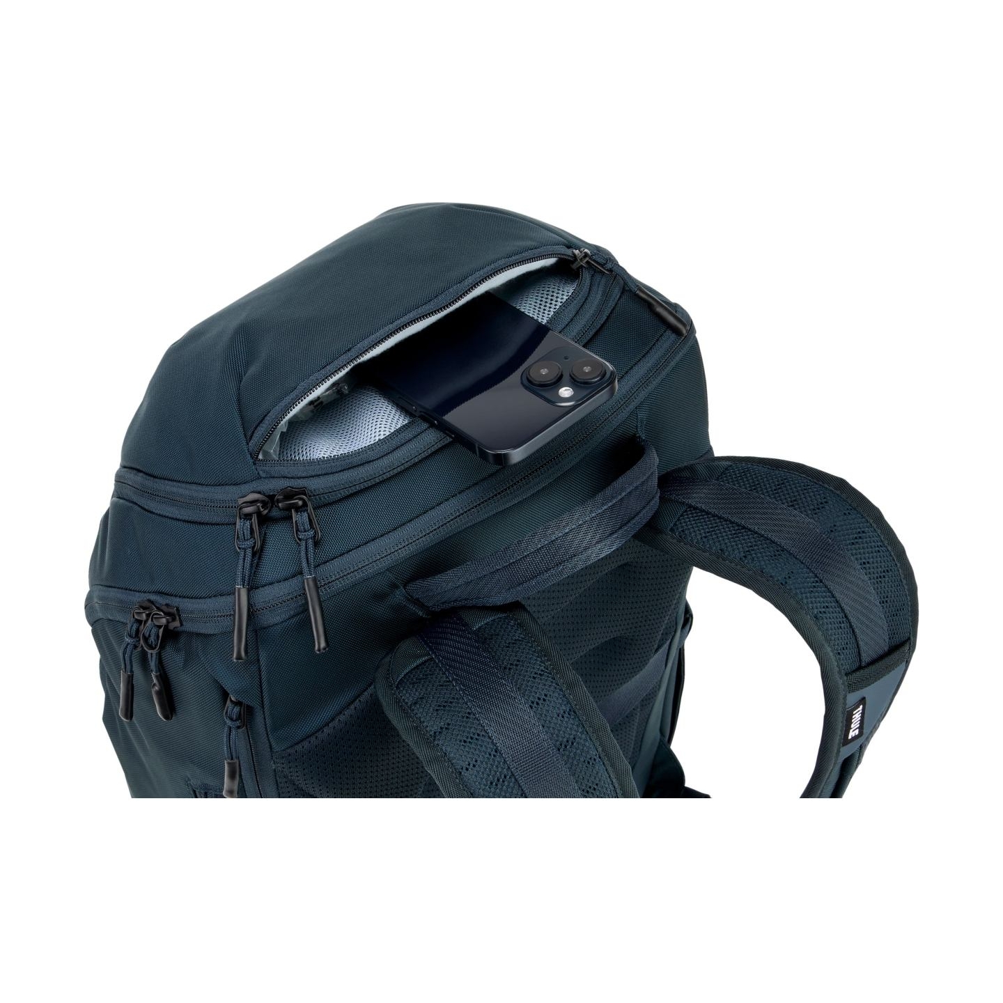 Thule | Laptop Backpack Chasm | Fits up to size 17 " | Backpack | Waterproof | Darkest Blue