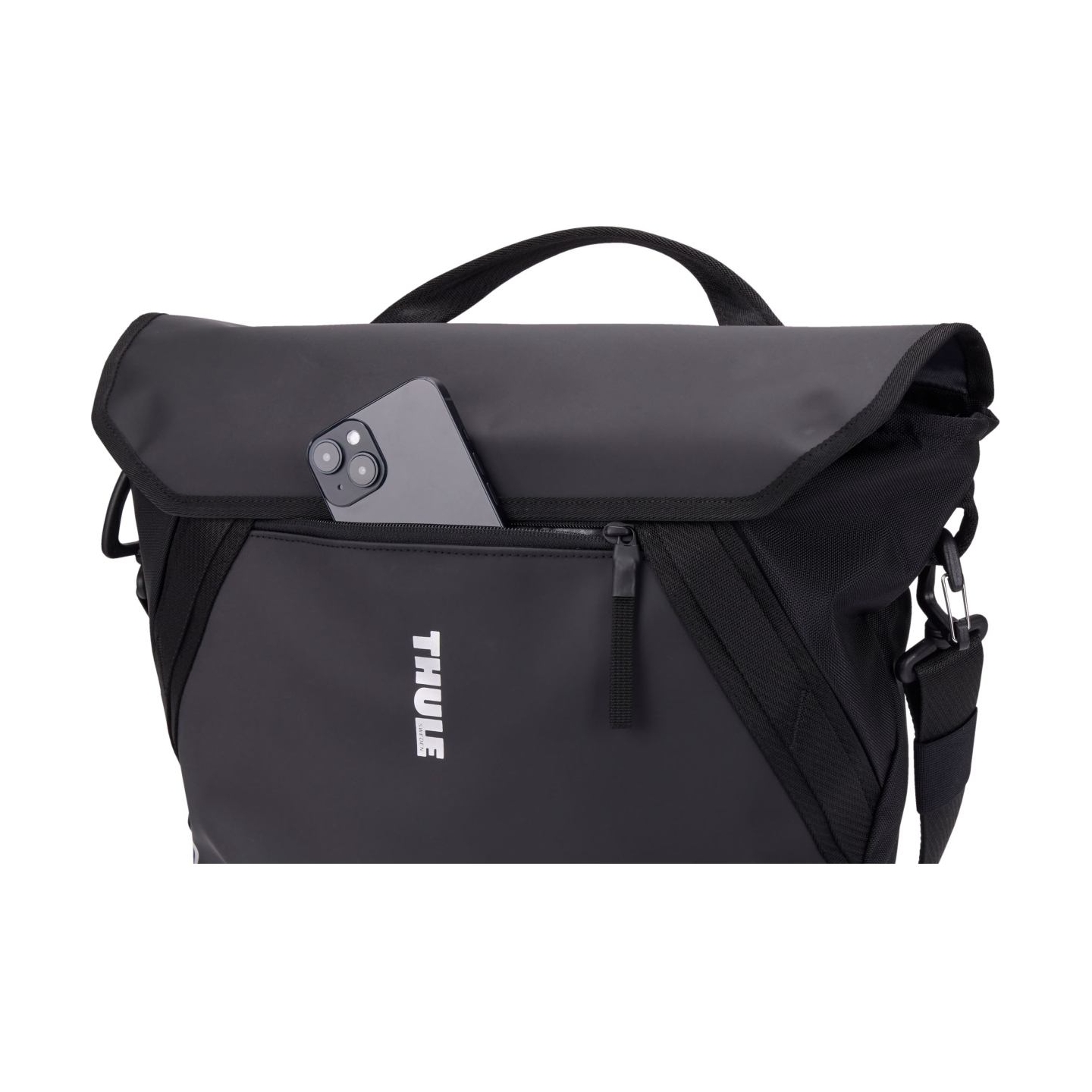 Thule 5468 Chasm Courier 22L with InLock Black