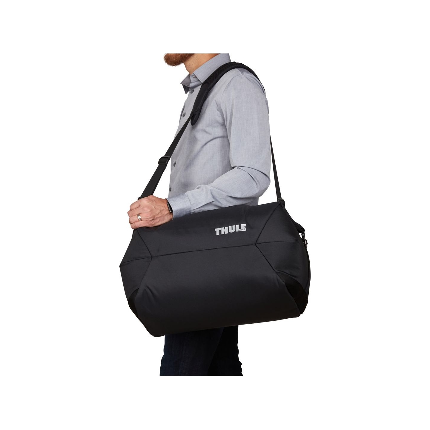 Thule 4025 Subterra Duffel 45L TSWD-345 Black