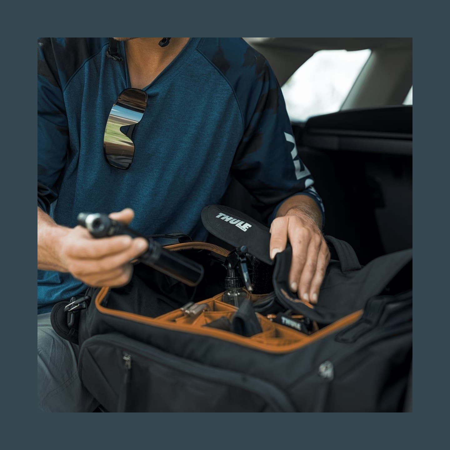 Thule 5174 Roudtrip Bike Duffel 55L Mid Blue
