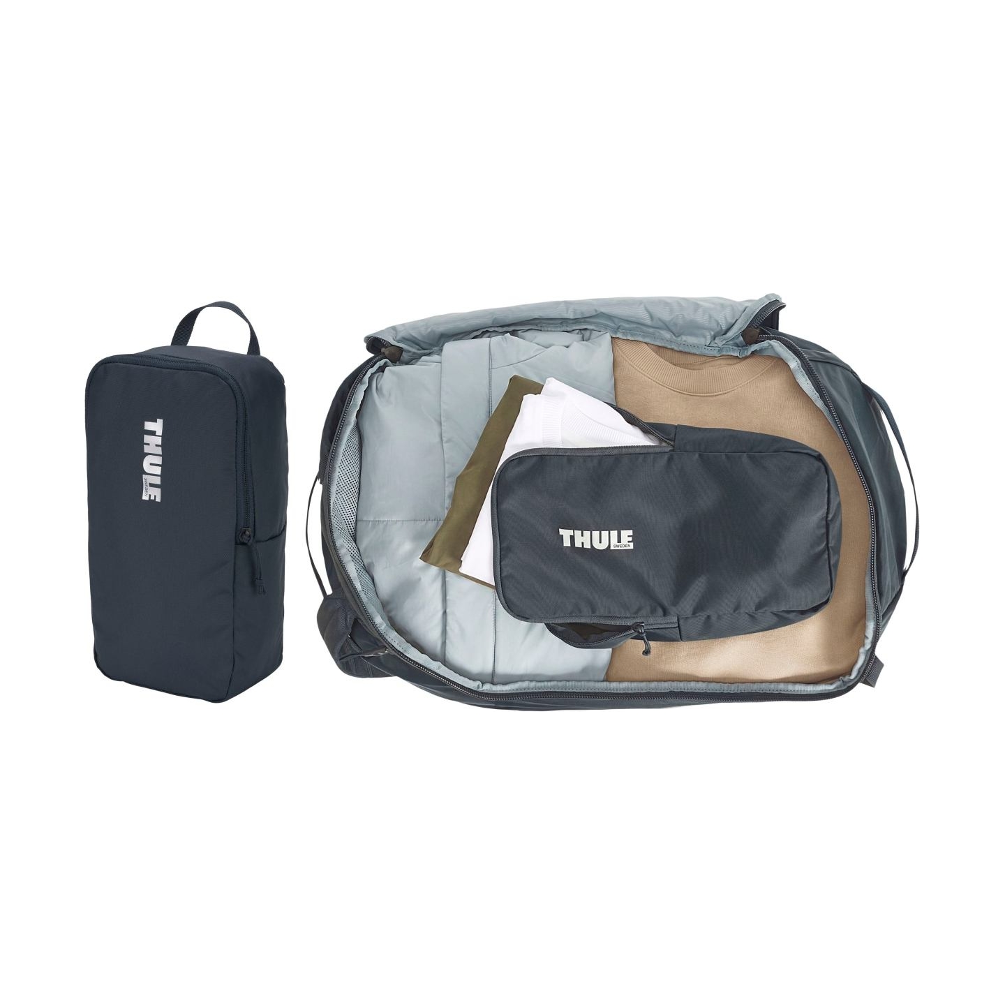 Thule 5617 EnRoute 40L Duffel Bag Darkest Blue