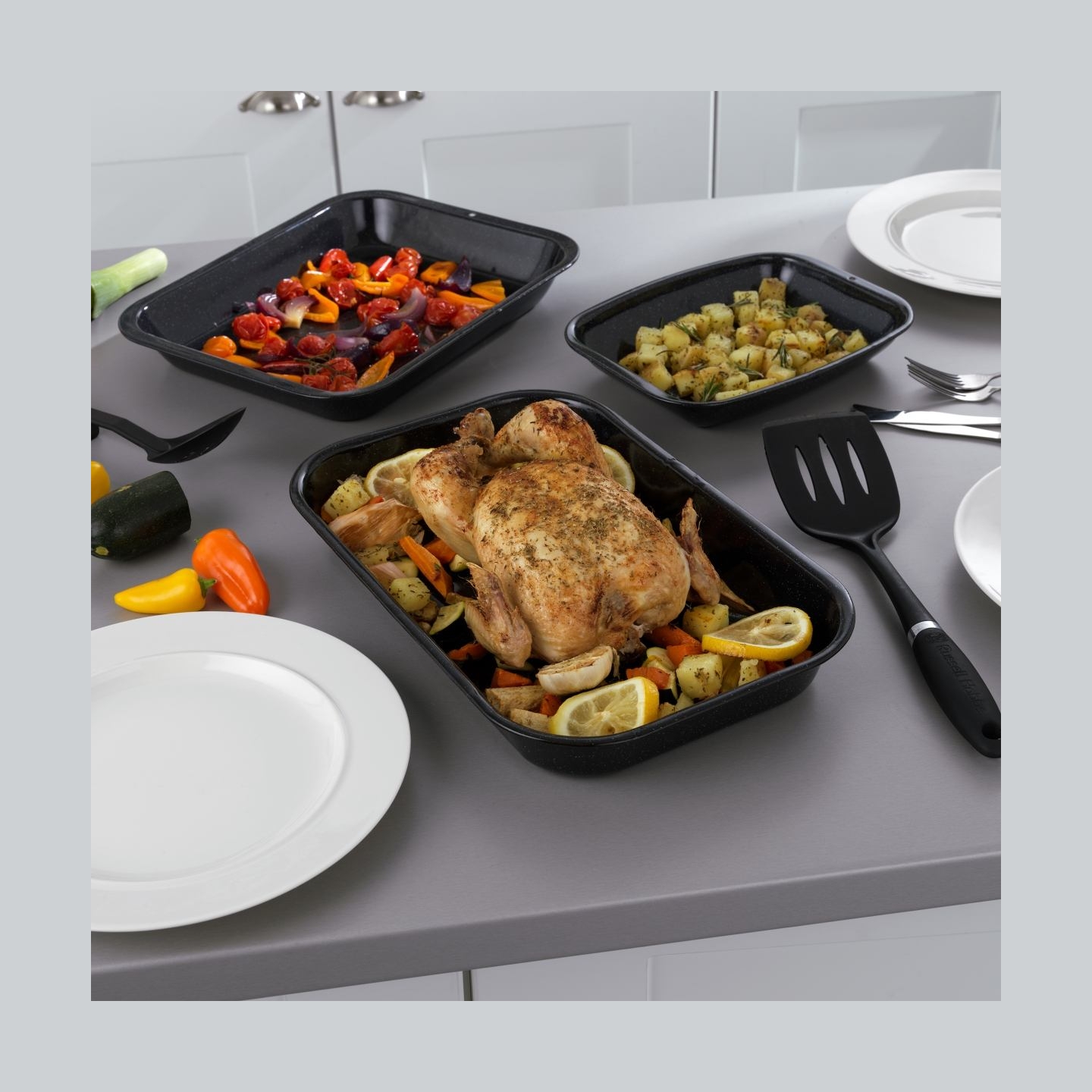 Russell Hobbs CW207011EU Roaster & Chop tray set 3pcs