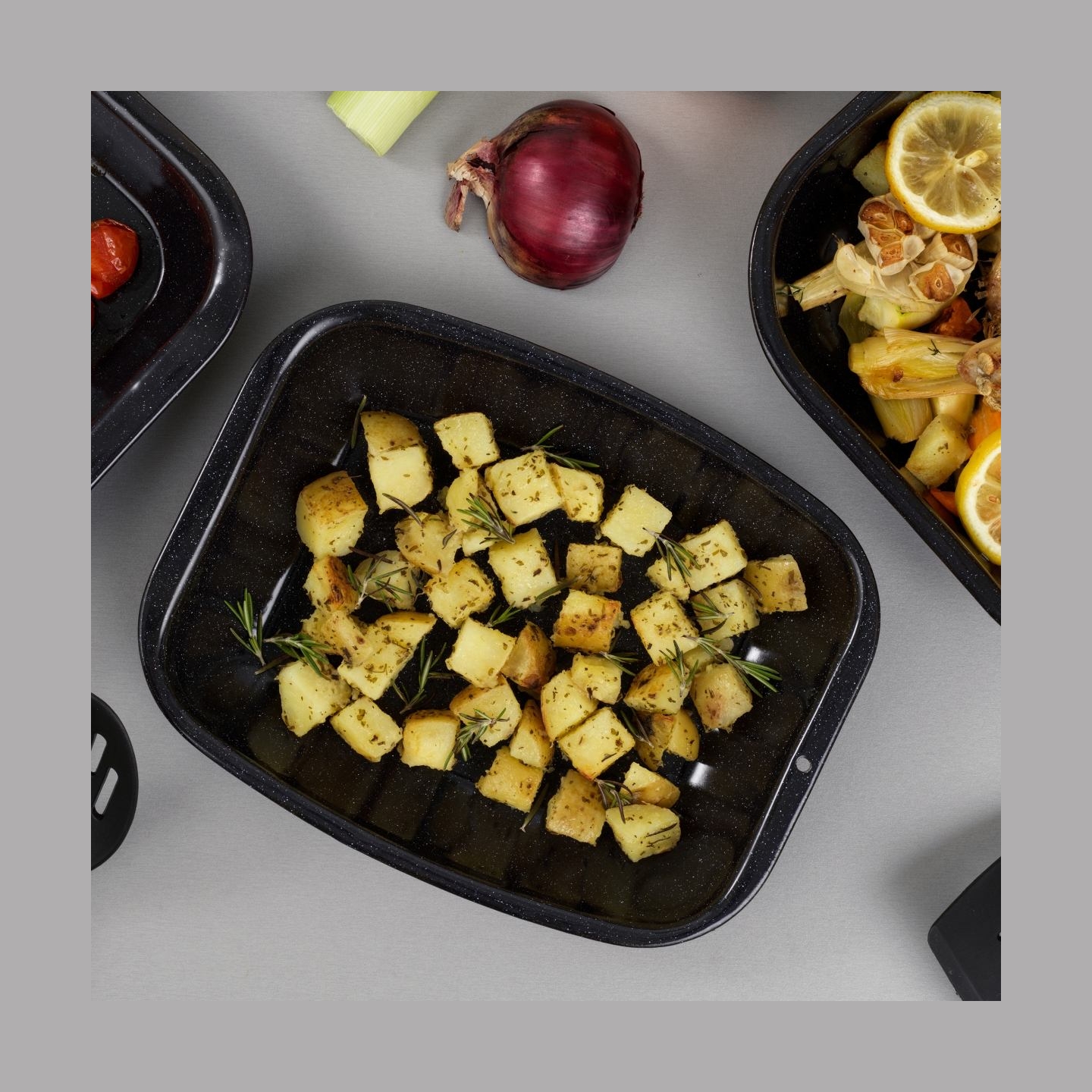 Russell Hobbs CW207011EU Roaster & Chop tray set 3pcs