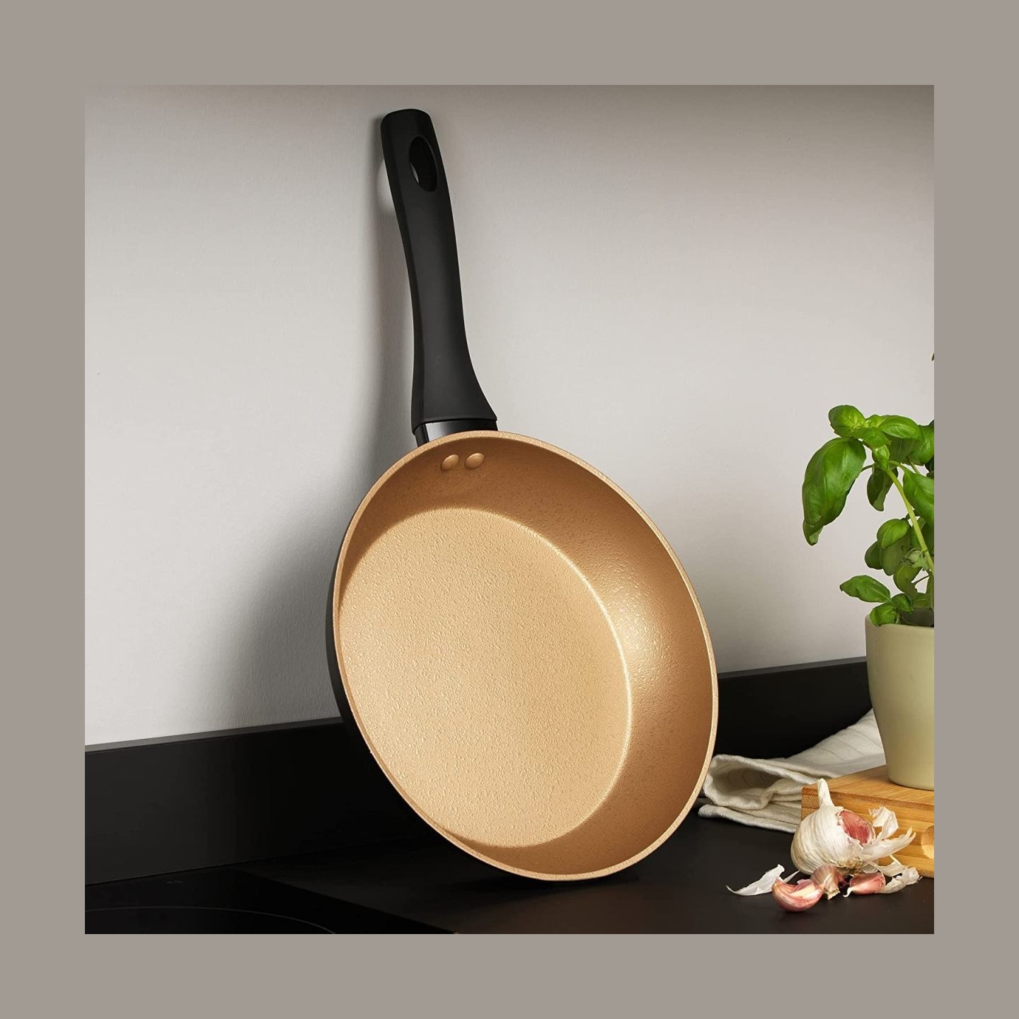 Russell Hobbs RH01666BEU7 Opulence frypan 24cm black