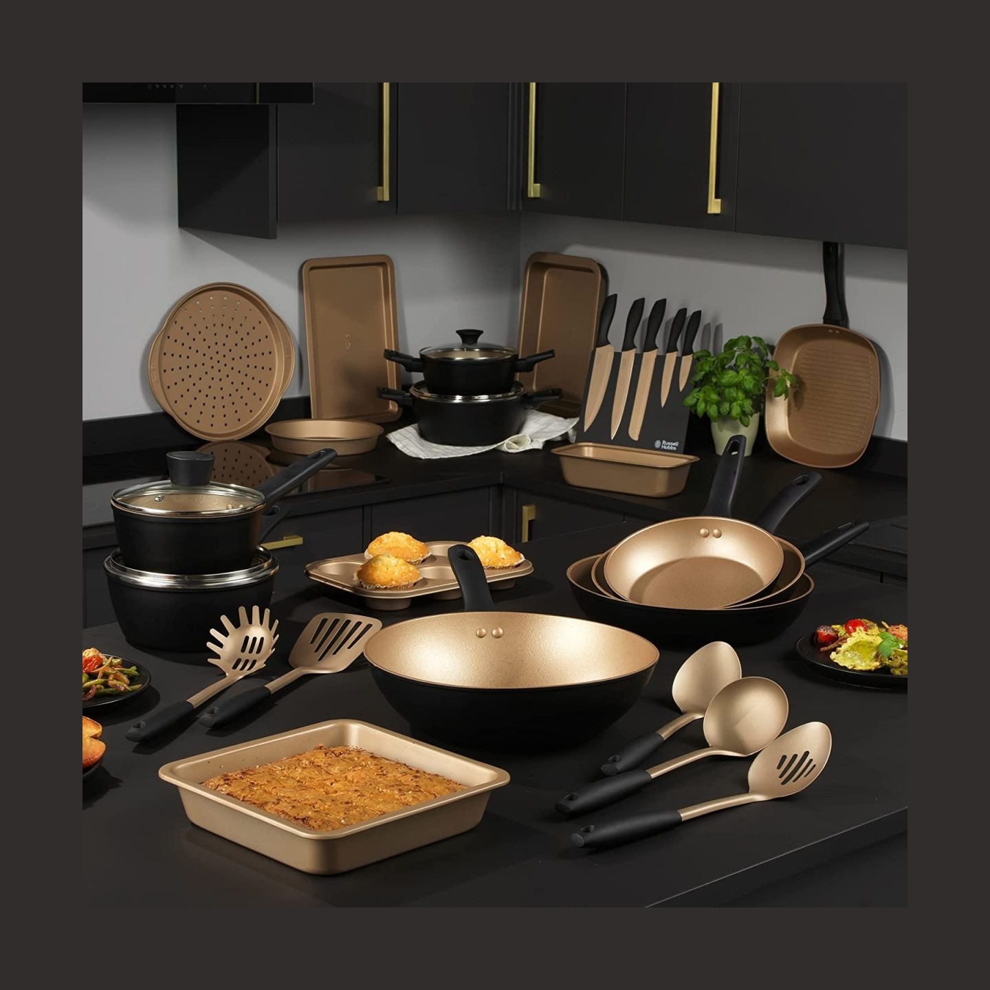 Russell Hobbs RH02151GEU7 Opulence muffin gold